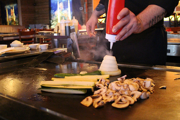 EOS M-208_ISO 6400_1-15 sec at f - 4.0_EF-M18-55mm f-3.5-5.6 IS STM at 25 mm