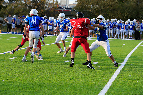 Seattle Prep vs Ballard-1900 [1-800 sec at f - 7.1 140 mm Canon Canon EOS-1D X Mark II EF70-200mm f-2.8L IS II USM]