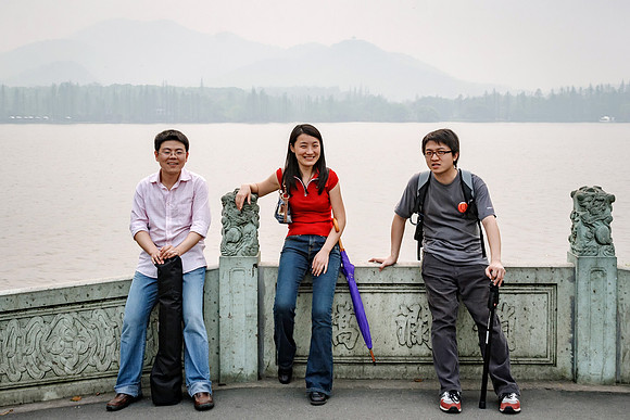 Tired Friends in Hangzhou