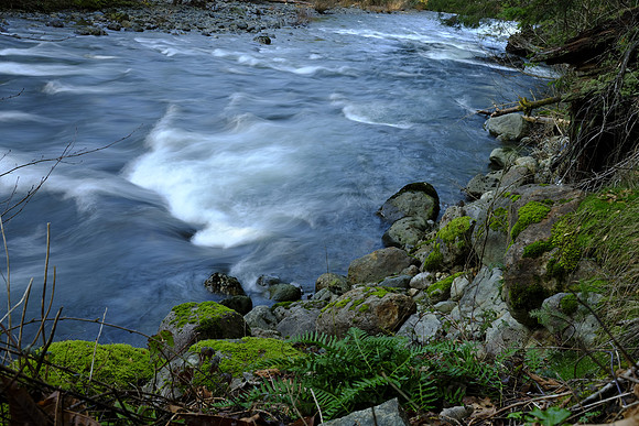 GFX50S Hike-25 GFX 50S GF32-64mmF4 R LM WR 41.8 mm 0.7 sec at f - 22 ISO 100_