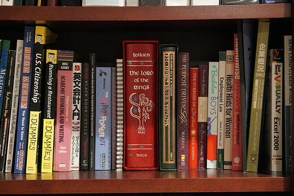 a6300Bks-27_ISO 12800_1-15 sec at f - 5.6_E 16-70mm F4 ZA OSS at 70 mm
