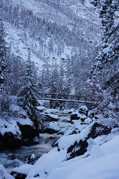 Leavenworth Dec 2017-126 ILCE-7RM3 FE 90mm F2.8 Macro G OSS 90 mm 1-200 sec at f - 4.0 ISO 100_
