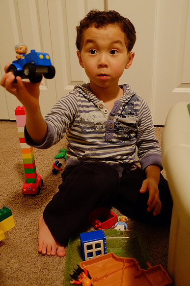 X-E1 Focus Test-132_ISO 5000_1-30 sec at f - 3.6_XF18-55mmF2.8-4 R LM OIS at 23.3 mm