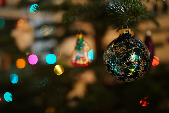 Sony RX1 Christmas-12_ISO 6400_1-60 sec at f - 2.0_35.0 mm f-2.0 at 35 mm