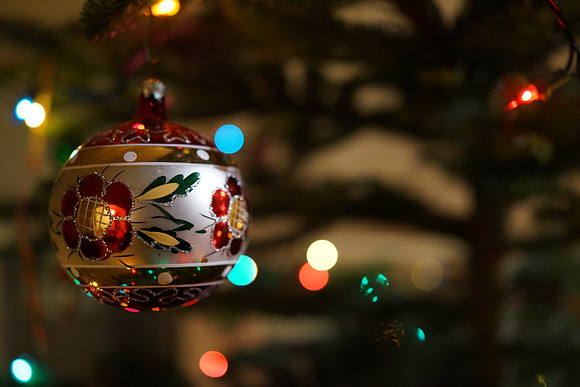 Sony RX1 Christmas-2_ISO 3200_1-80 sec at f - 2.0_35.0 mm f-2.0 at 35 mm