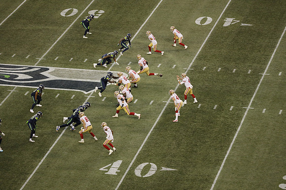 EOS R NFL-691 Canon EOS R EF70-200mm f-2.8L IS II USM 200 mm 1-1600 sec at f - 2.8 ISO 3200_