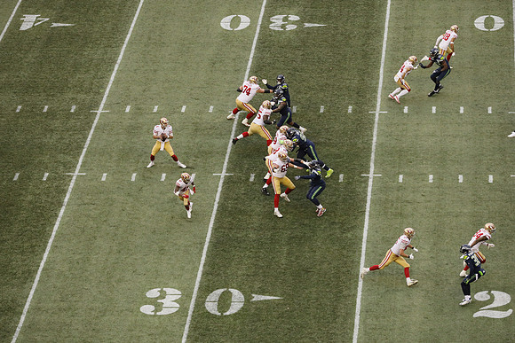 EOS R NFL-405 Canon EOS R EF70-200mm f-2.8L IS II USM 200 mm 1-2000 sec at f - 5.6 ISO 6400_