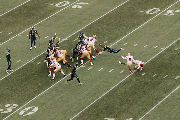EOS R NFL-389 Canon EOS R EF70-200mm f-2.8L IS II USM 155 mm 1-2000 sec at f - 5.6 ISO 6400_