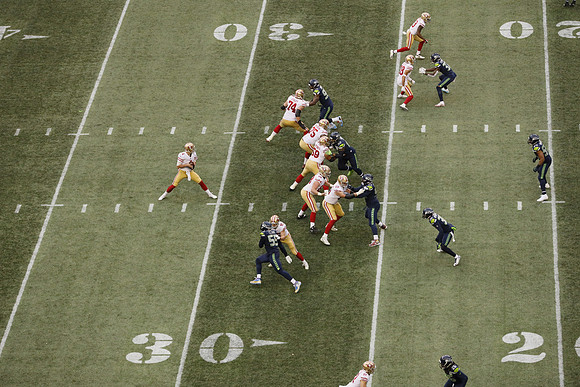 EOS R NFL-396 Canon EOS R EF70-200mm f-2.8L IS II USM 200 mm 1-2000 sec at f - 5.6 ISO 6400_