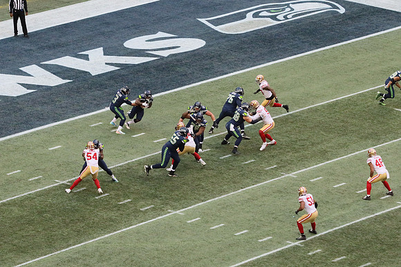 EOS R NFL-270 Canon EOS R EF70-200mm f-2.8L IS II USM 200 mm 1-2000 sec at f - 5.6 ISO 6400_