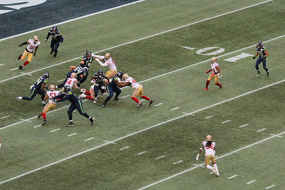 EOS R NFL-275 Canon EOS R EF70-200mm f-2.8L IS II USM 200 mm 1-2000 sec at f - 5.6 ISO 5000_