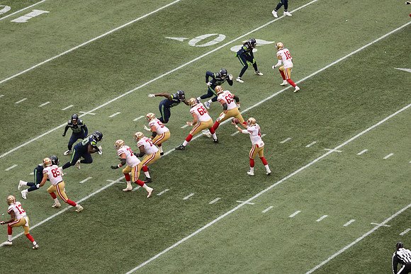 EOS R NFL-126 Canon EOS R EF70-200mm f-2.8L IS II USM 170 mm 1-2000 sec at f - 3.2 ISO 1250_