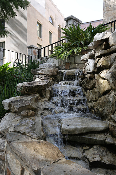 San Antonio-484_ISO 500_1-200 sec at f - 8.0_EF16-35mm f-4L IS USM at 28 mm