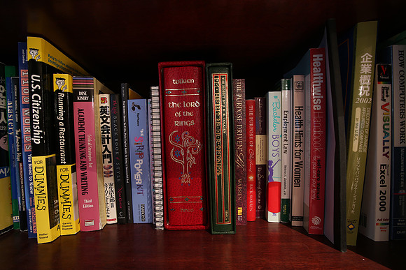 16-35m Bkshelf-17_ISO 100_30.0 sec at f - 11_EF16-35mm f-2.8L II USM at 16 mm