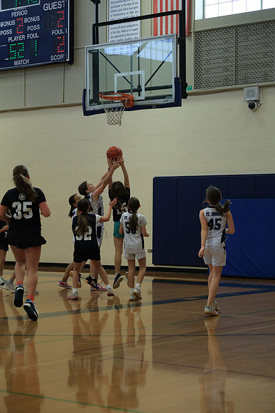 R6M2 Basketball-571