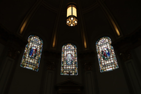 6DII Church Normal-10 6D Mark II EF24-105mm f-4L IS II USM 30 mm 1-80 sec at f - 5.6 ISO 800_