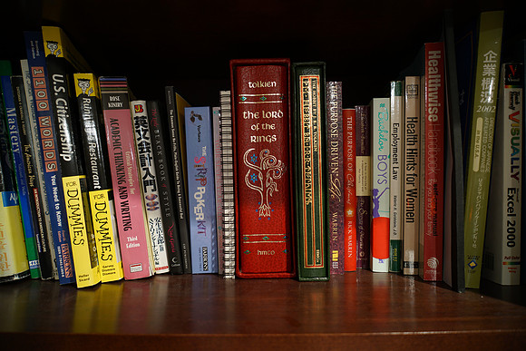 A7R2_ISO_ONLY_FocusOff-3_ISO 200_1.3 sec at f - 4.0_FE 24-70mm F4 ZA OSS at 24 mm