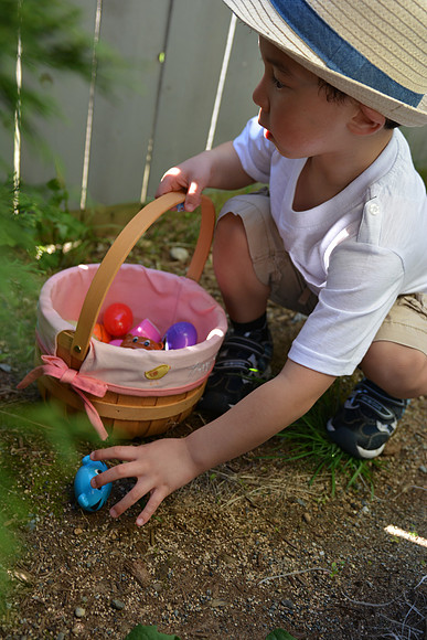 D7100 Easter-109_ISO 100_1-125 sec at f - 2.8_24.0-70.0 mm f-2.8 at 24 mm