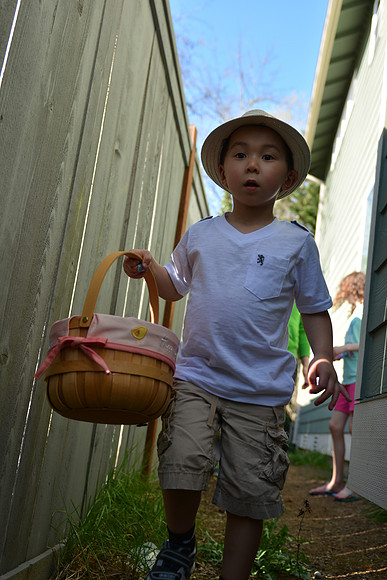 D7100 Easter-101_ISO 100_1-500 sec at f - 2.8_24.0-70.0 mm f-2.8 at 24 mm