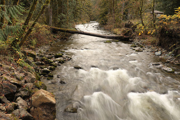 5DM4 Snoq-18 Canon EOS 5D Mark IV EF24-70mm f-4L IS USM 26 mm 0.6 sec at f - 22 ISO 100_
