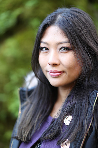 1DX2_Portraits-252 Canon EOS-1D X Mark II EF85mm f-1.4L IS USM 85 mm 1-100 sec at f - 1.8 ISO 200_