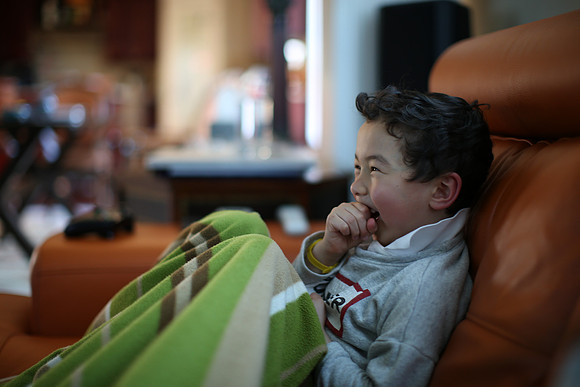 Kai watching Kiki-54