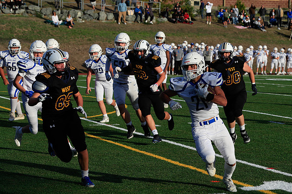 vs West Seattle-728 [1-1000 sec at f - 8.0 120 mm Canon Canon EOS-1D X Mark II EF70-200mm f-2.8L IS II USM]