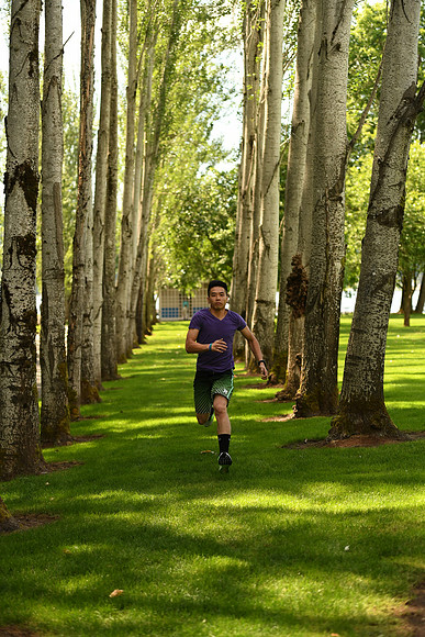 D5Park-97_ISO 640_1-2000 sec at f - 2.8_70.0-200.0 mm f-2.8 at 70 mm