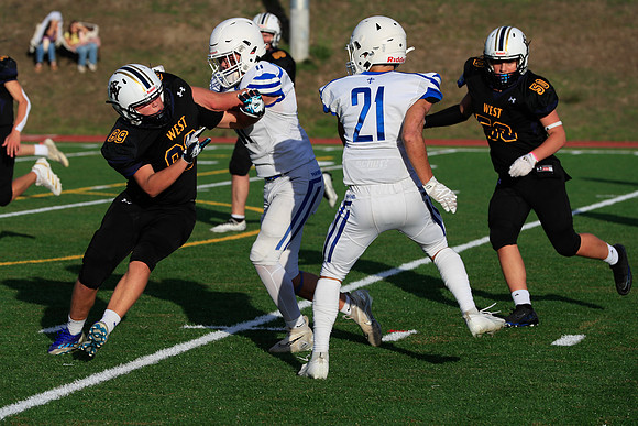 vs West Seattle-638 [1-1000 sec at f - 7.1 200 mm Canon Canon EOS-1D X Mark II EF70-200mm f-2.8L IS II USM]