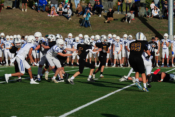 vs West Seattle-544 [1-1000 sec at f - 7.1 200 mm Canon Canon EOS-1D X Mark II EF70-200mm f-2.8L IS II USM]
