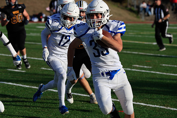 vs West Seattle-426 [1-1000 sec at f - 7.1 200 mm Canon Canon EOS-1D X Mark II EF70-200mm f-2.8L IS II USM]