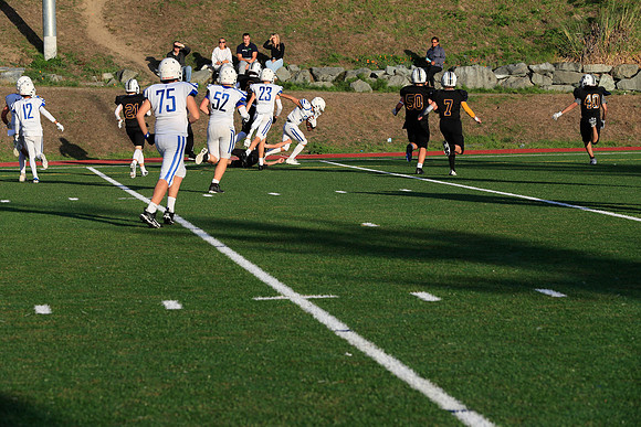 vs West Seattle-852 [1-1000 sec at f - 8.0 142 mm Canon Canon EOS-1D X Mark II EF70-200mm f-2.8L IS II USM]