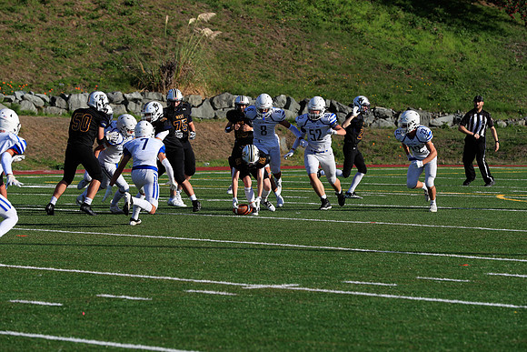 vs West Seattle-132 [1-1000 sec at f - 7.1 200 mm Canon Canon EOS-1D X Mark II EF70-200mm f-2.8L IS II USM]