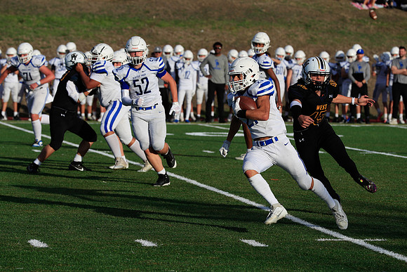 vs West Seattle-630 [1-1000 sec at f - 7.1 200 mm Canon Canon EOS-1D X Mark II EF70-200mm f-2.8L IS II USM]