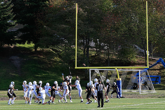 vs West Seattle-50 [1-1000 sec at f - 7.1 105 mm Canon Canon EOS-1D X Mark II EF70-200mm f-2.8L IS II USM]