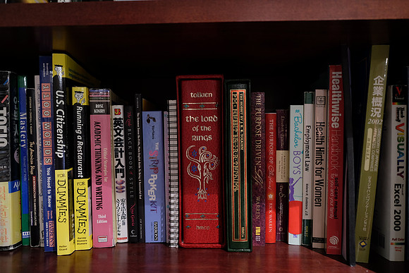 X-E2Books-9_ISO 800_0.5 sec at f - 2.8_XF18-55mmF2.8-4 R LM OIS at 18 mm