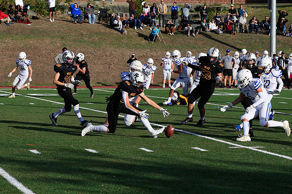 vs West Seattle-460 [1-1000 sec at f - 7.1 80 mm Canon Canon EOS-1D X Mark II EF70-200mm f-2.8L IS II USM]