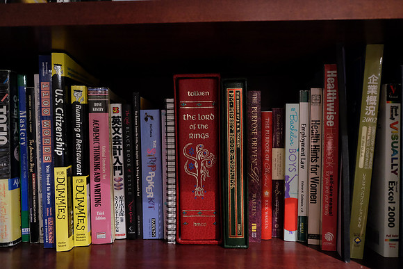 X-E2Books-13_ISO 3200_1-9 sec at f - 2.8_XF18-55mmF2.8-4 R LM OIS at 18 mm