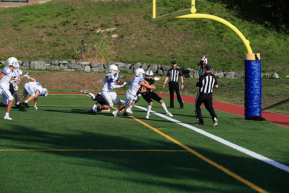 vs West Seattle-380 [1-1000 sec at f - 7.1 115 mm Canon Canon EOS-1D X Mark II EF70-200mm f-2.8L IS II USM]
