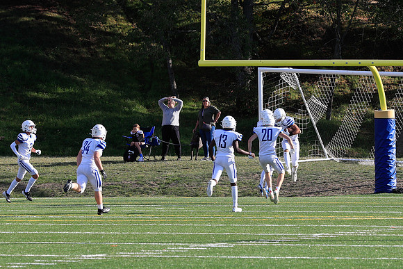 vs West Seattle-36 [1-1000 sec at f - 7.1 190 mm Canon Canon EOS-1D X Mark II EF70-200mm f-2.8L IS II USM]