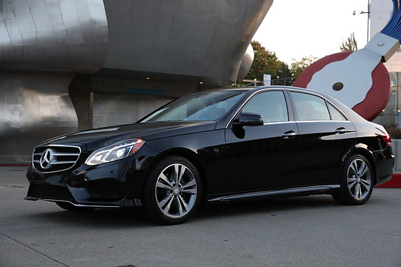 2014 Mercedes-Benz E350 Sept 25 2016-159 Canon EOS-1D X Mark II EF24-70mm f-2.8L II USM 55 mm 1-500 sec at f - 5.6 ISO 5000_