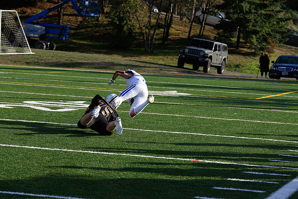 vs West Seattle-274 [1-1000 sec at f - 7.1 135 mm Canon Canon EOS-1D X Mark II EF70-200mm f-2.8L IS II USM]