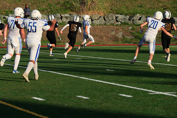 vs West Seattle-960 [1-1000 sec at f - 8.0 200 mm Canon Canon EOS-1D X Mark II EF70-200mm f-2.8L IS II USM]