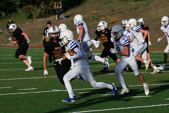vs West Seattle-514 [1-1000 sec at f - 7.1 200 mm Canon Canon EOS-1D X Mark II EF70-200mm f-2.8L IS II USM]
