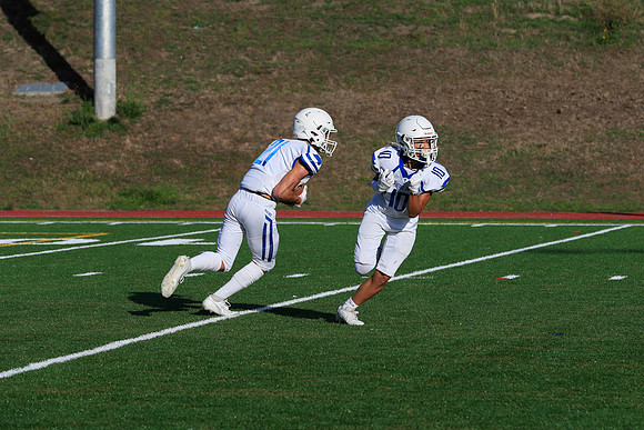 vs West Seattle-8 [1-1000 sec at f - 8.0 190 mm Canon Canon EOS-1D X Mark II EF70-200mm f-2.8L IS II USM]