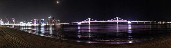 AsiaSnapshots-13_NR-2_ISO 3200_1-30 sec at f - 2.0_ at 7.1 mm