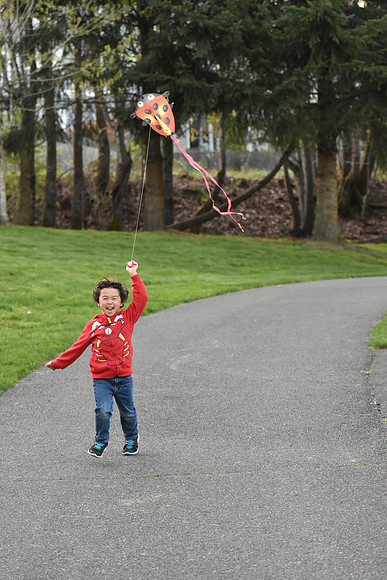 D7200-2-349_ISO 2200_1-2000 sec at f - 2.8_70.0-200.0 mm f-2.8 at 70 mm
