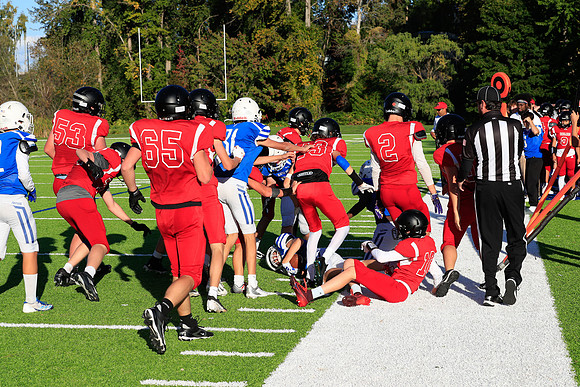 Seattle Prep vs Ballard-1472 [1-1000 sec at f - 8.0 75 mm Canon Canon EOS-1D X Mark II EF70-200mm f-2.8L IS II USM]