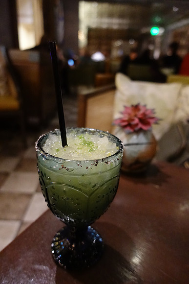 RX100V-251 DSC-RX100M5 8.8-25.7 mm f-1.8-2.8 8.8 mm 1-60 sec at f - 1.8 ISO 5000_