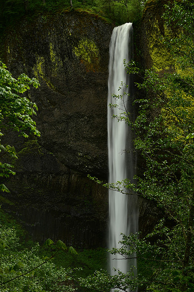 Oregon-98_ISO 50_1-6 sec at f - 22_70.0-200.0 mm f-2.8 at 70 mm